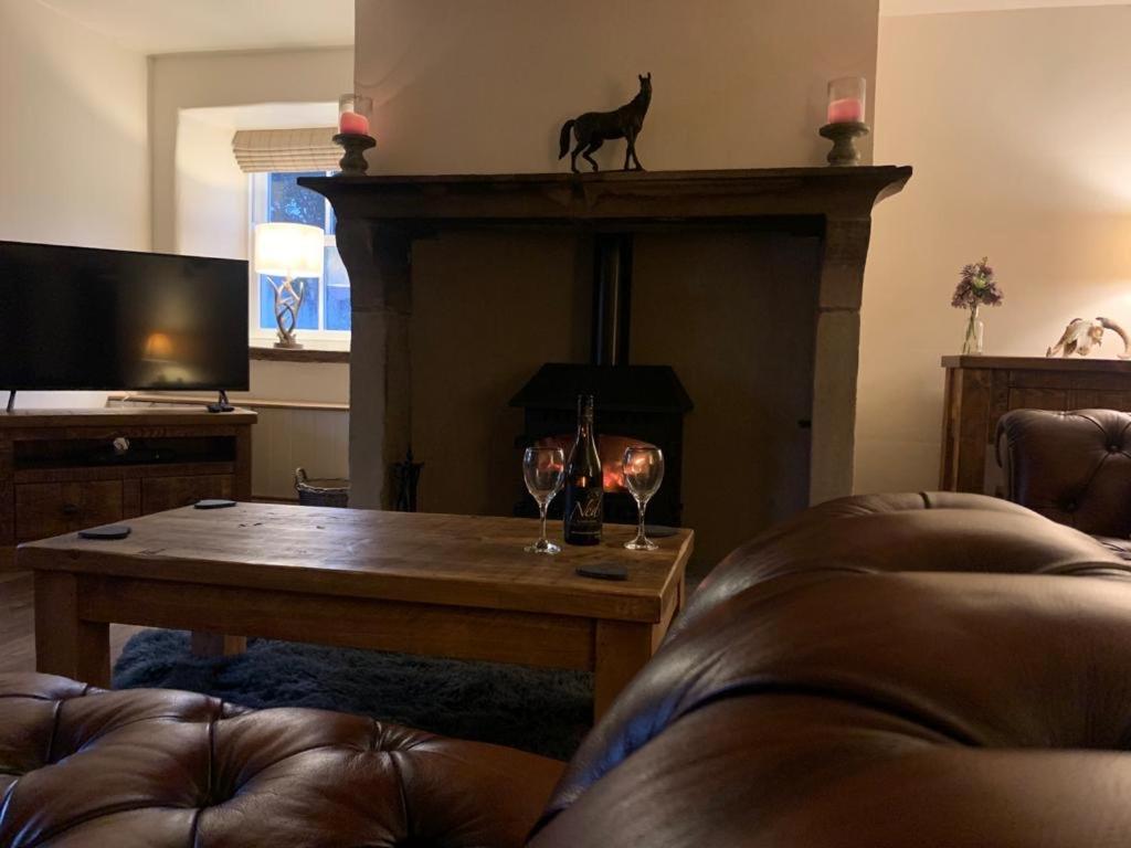 5 Star Cottage On The Green With Log Burner - Dog Friendly Austwick Dış mekan fotoğraf