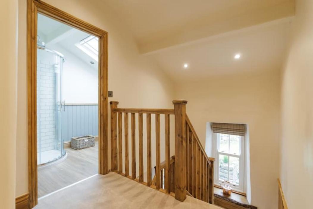 5 Star Cottage On The Green With Log Burner - Dog Friendly Austwick Dış mekan fotoğraf