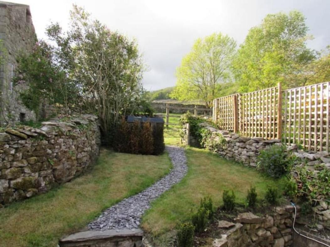 5 Star Cottage On The Green With Log Burner - Dog Friendly Austwick Dış mekan fotoğraf