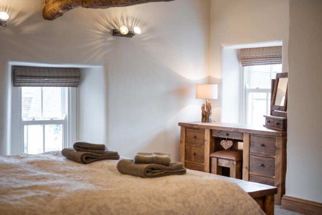 5 Star Cottage On The Green With Log Burner - Dog Friendly Austwick Dış mekan fotoğraf