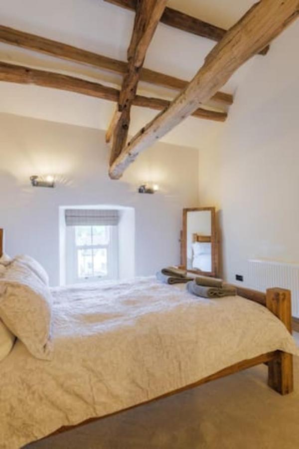 5 Star Cottage On The Green With Log Burner - Dog Friendly Austwick Dış mekan fotoğraf